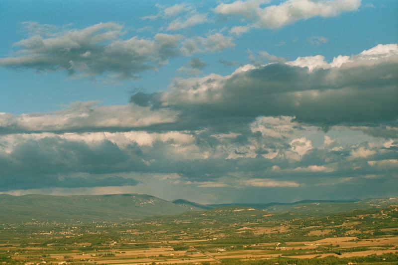 w_luberon_from_gordes_20.jpg