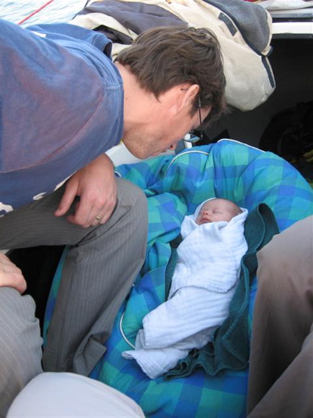 2006_baby_boy_june_july_sailing_011_(small).jpg